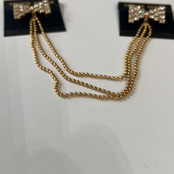 Collar Brooch, Gold Tone Rhinestone Brooch - Picture 4 of 5